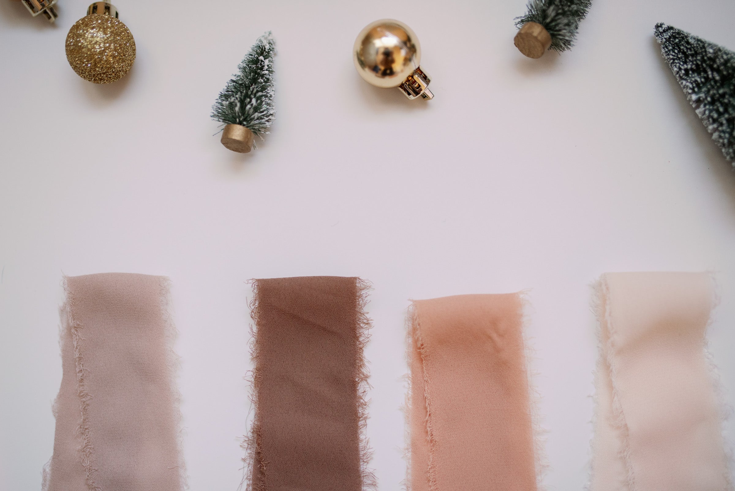 Personalized Round Acrylic Ornament – Custom Calligraphy Vinyl Design with Ribbon Choice (3")